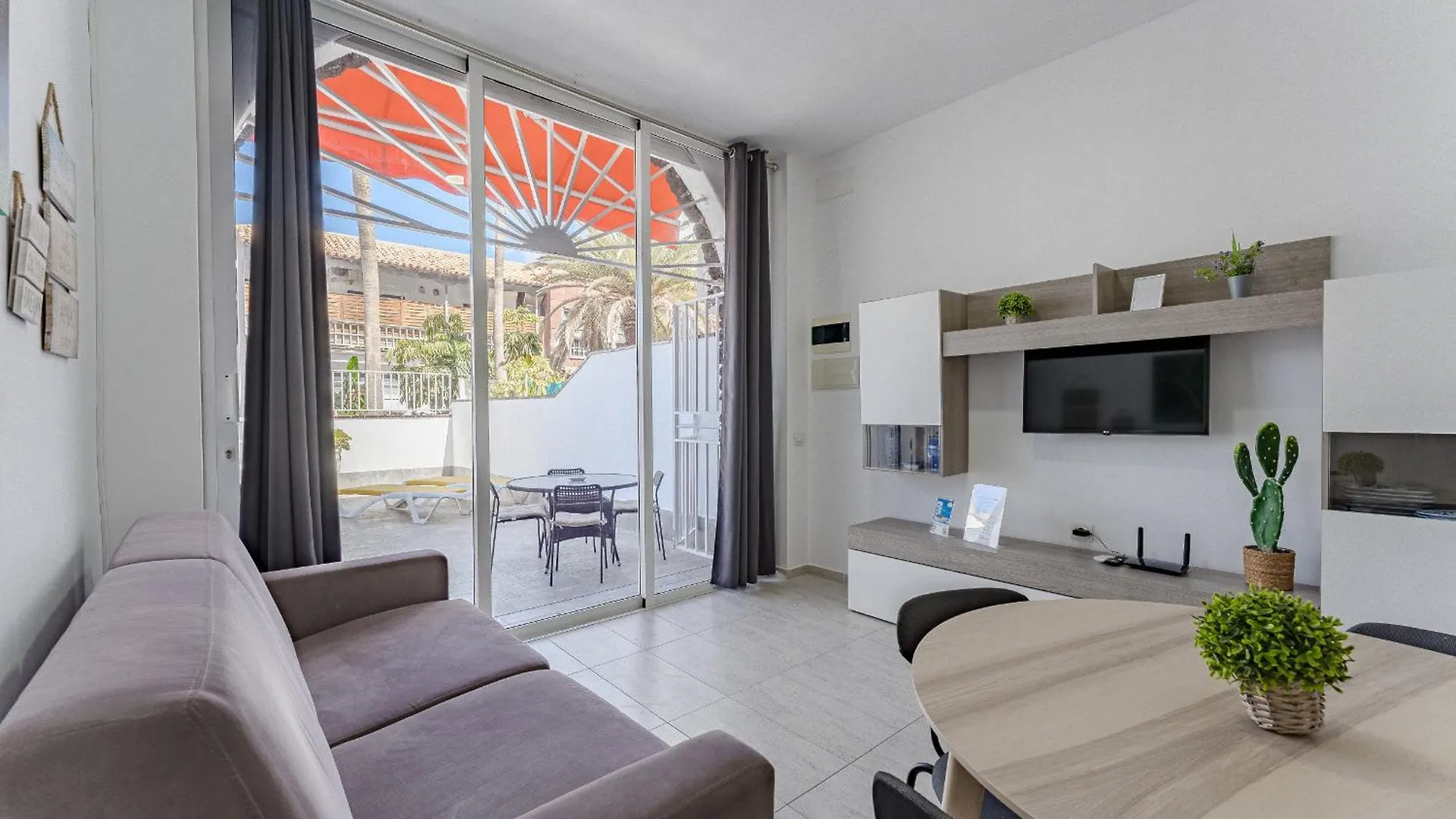 Apartamento En Parque Santiago II Arona  Spain